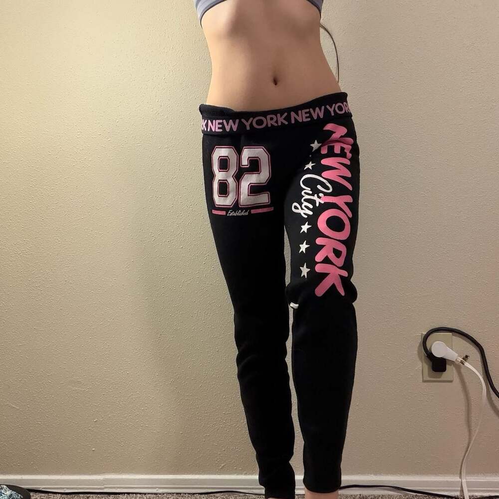 bobbie brooks Pants Size S Black New York 82 Graphic Joggers Y2K